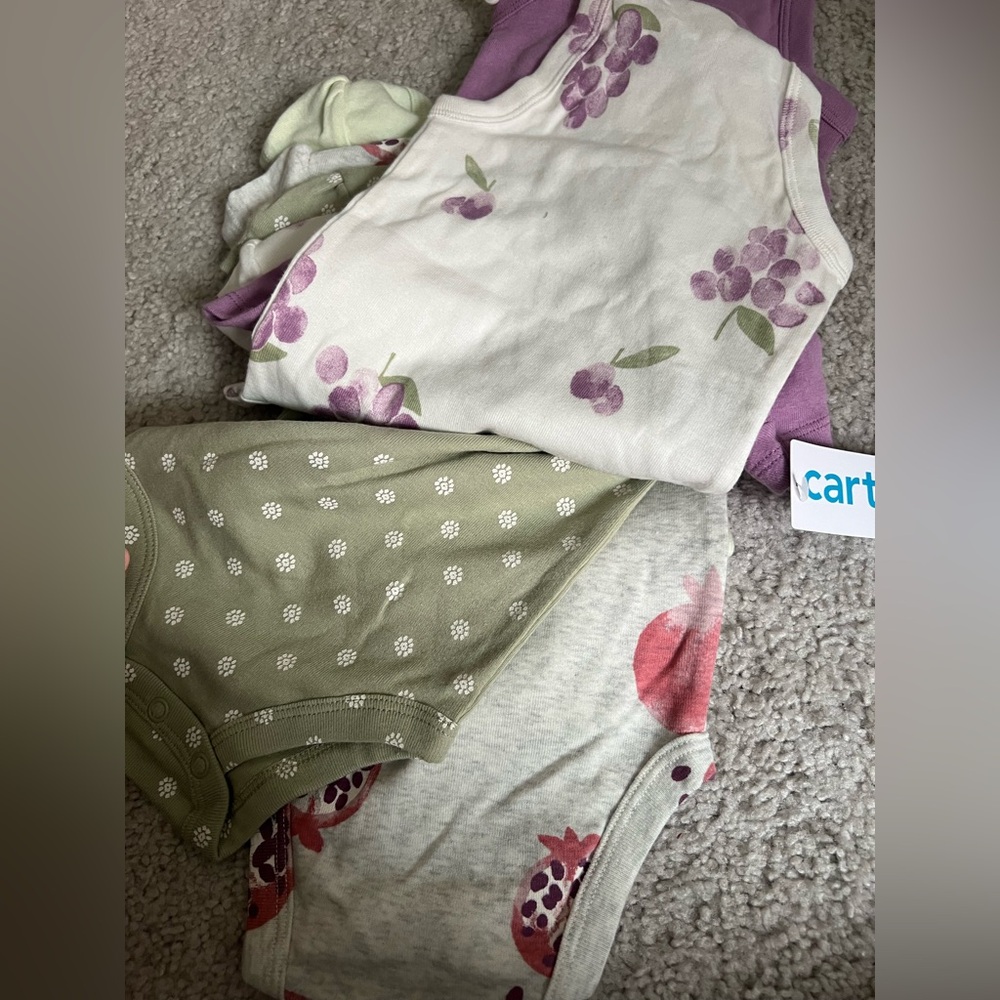Carters Shortsleeved Bodysuit Bundle 3 Months - Picture 4 of 5